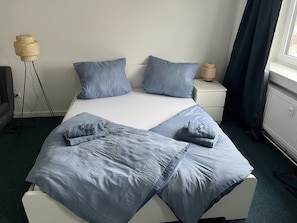 4 slaapkamers, een bureau, gratis wifi, beddengoed