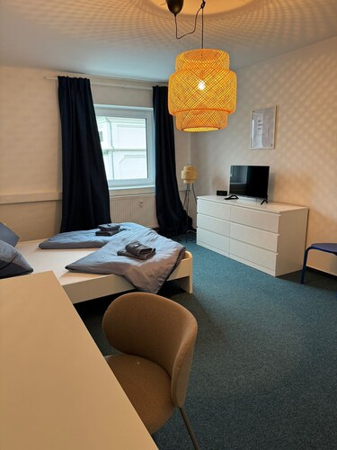 Große Monteurs-/handwerker-wohnung mit 4 Großen Doppelzimmern