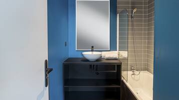 Appartement Standard | Salle de bain | Serviettes fournies