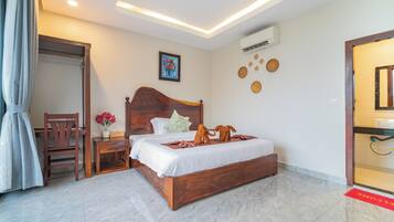 Deluxe Double Room, 1 King Bed, Pool View | In-room safe, individually decorated, individually furnished, desk