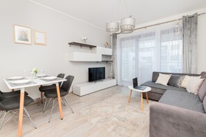 Apartment, 1 Bedroom, Balcony | 1 bedroom, free WiFi, bed sheets - Gdańsk City Center Modern by Renters (Gdansk)