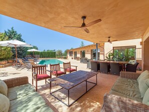 Outdoor dining - Amazing rustic Finca Can Riera near Es Trenc, Mallorca! (Campos)