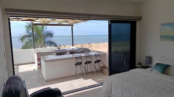 4 bedrooms, iron/ironing board, travel crib, free WiFi