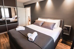 3 chambres, fer et planche à repasser, Wi-Fi gratuit, draps fournis