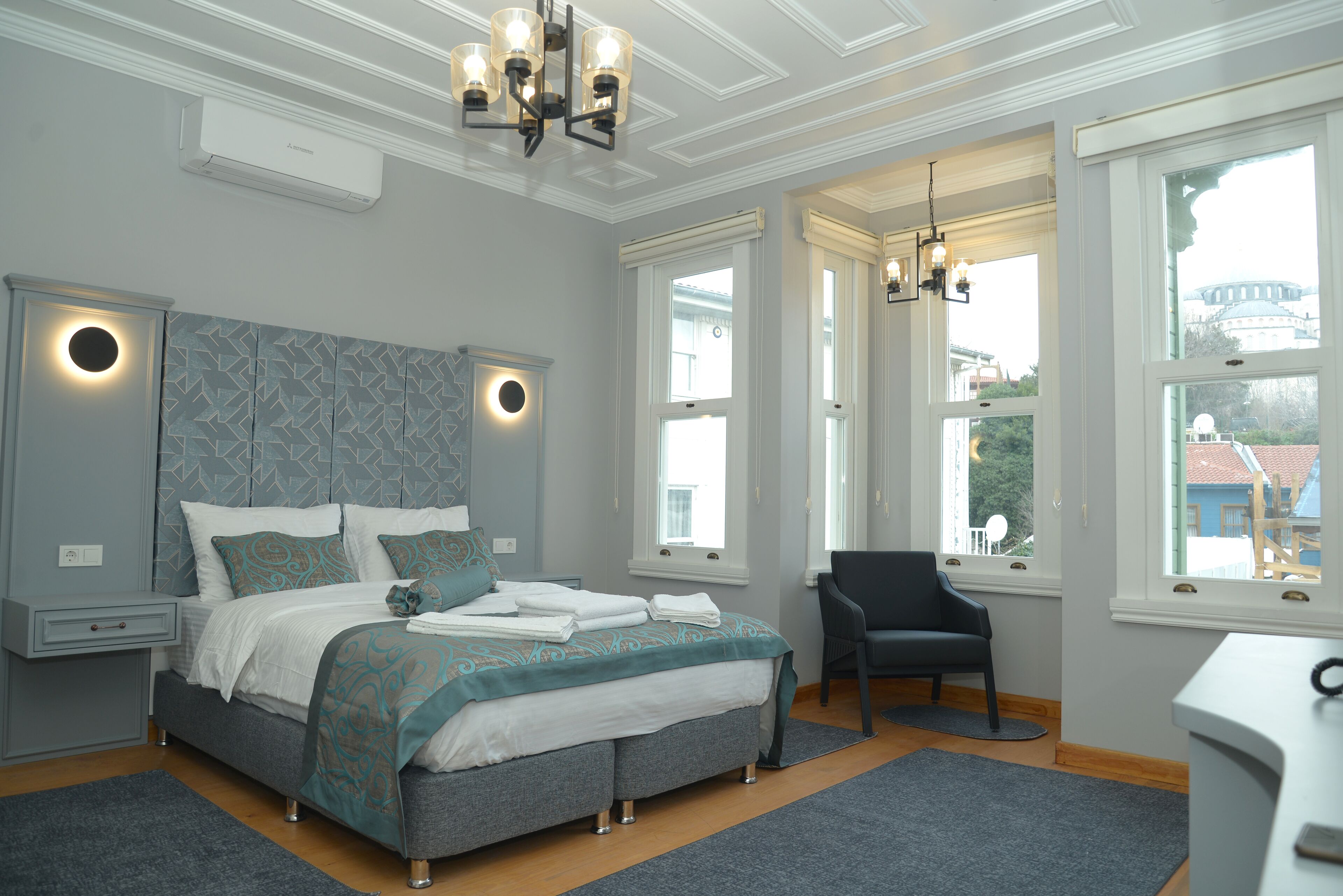 Deluxe Double Room | In-room safe, desk, blackout curtains, soundproofing