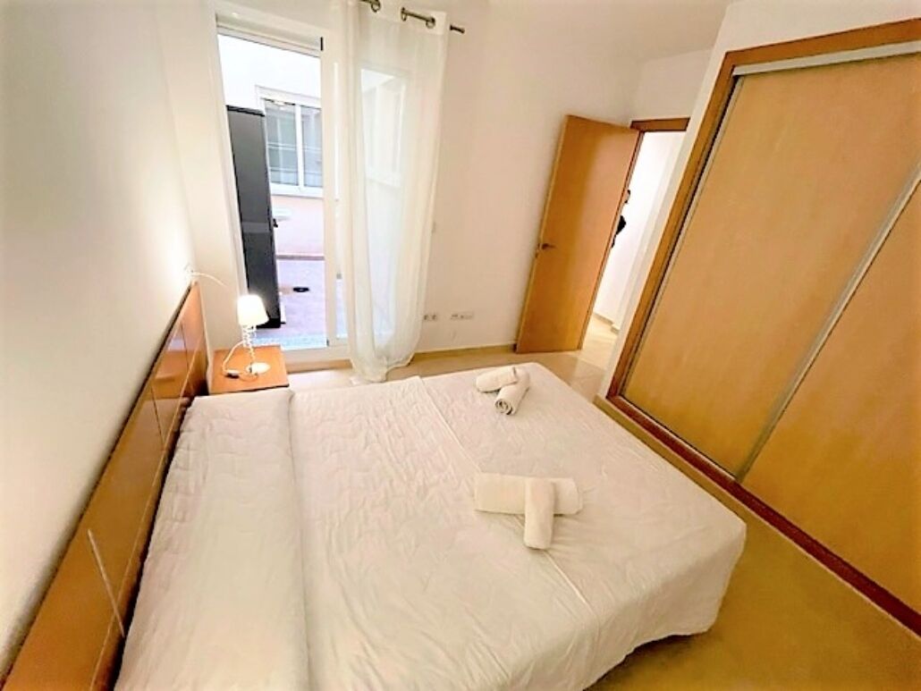 2 slaapkamers, een strijkplank/strijkijzer, wifi
