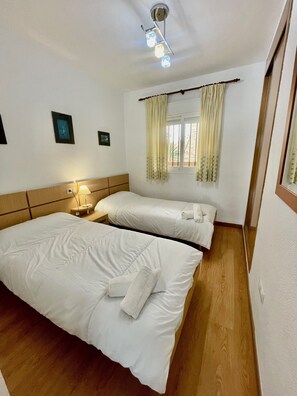 2 bedrooms