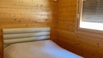 尊荣独立别墅 | 2 多间卧室、免费 WiFi、床单