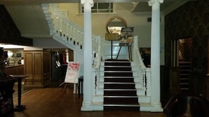 Unclassified image, 5 of 33, button - The Three Tuns By JD Wetherspoon (Thirsk)