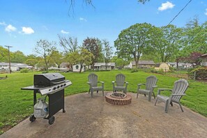 Property grounds - KingBeds_Sleeps_Arcade_Near DT Lee Summit_FIFA 26! (Lee's Summit)