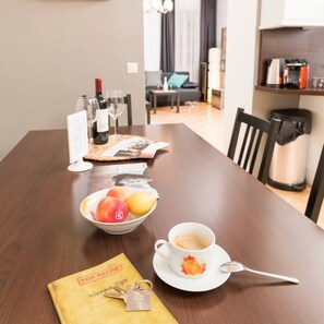 Dining - Premium Business Apartment (Vienna)