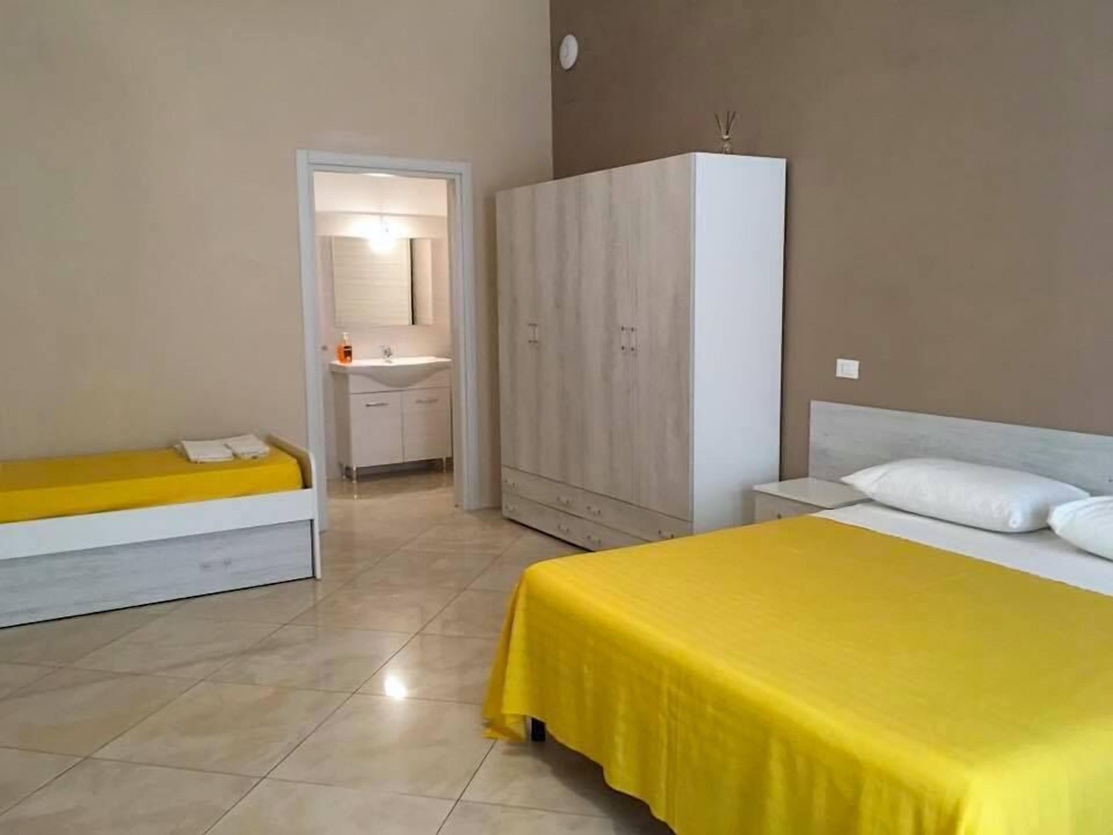 Deluxe Quadruple Room