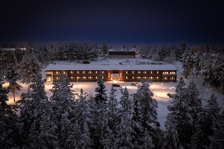 Fachada de la propiedad. Hotellet i Jörn