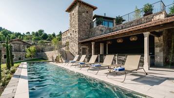 Piscine extérieure, piscine chauffée