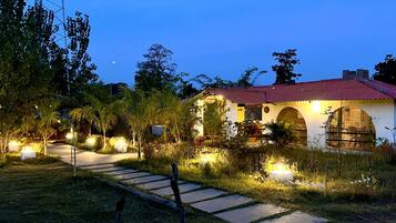 Enceinte de lâhĂ©bergement