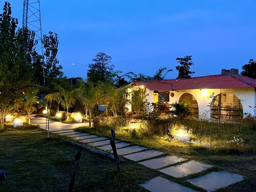 Best delux cottage in lap of nature at bandhavgarh 