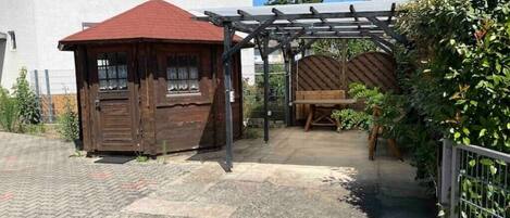 تناول الطعام بالخارج