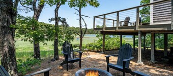 Newly Renovated Waterfront Cottage