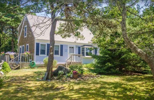 Centrally Located, Capacious 3 Bedroom!
