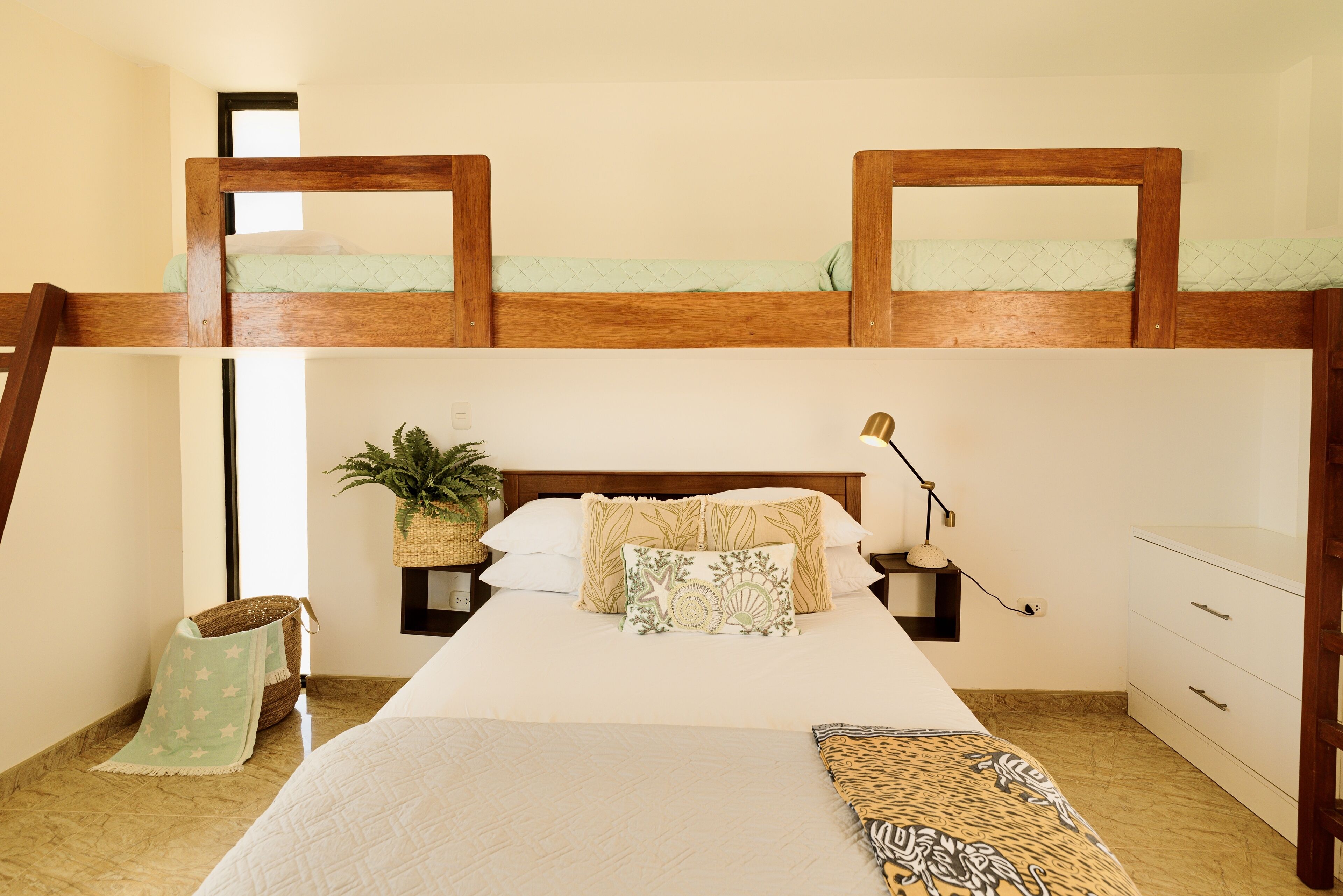 4 dormitorios, wifi, ropa de cama