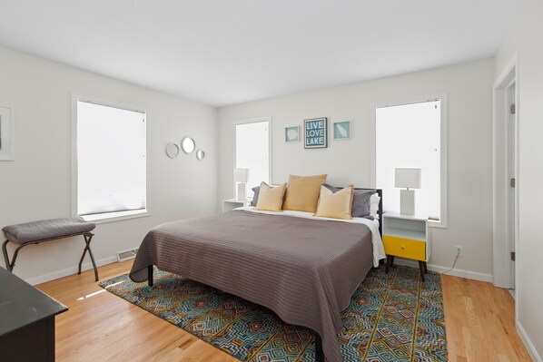 3 bedrooms, free WiFi, bed sheets