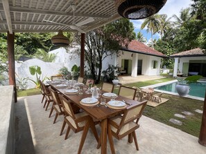 Family dining - Zen House (Ahangama)