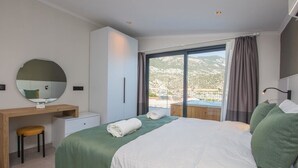 Dúplex Deluxe | 2 habitaciones, ropa de cama de alta calidad y escritorio