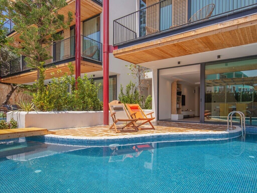 2 عدّة غرف نوم وأغطية فراش متميزة وطراز فريد لكل وحدة ومكتب