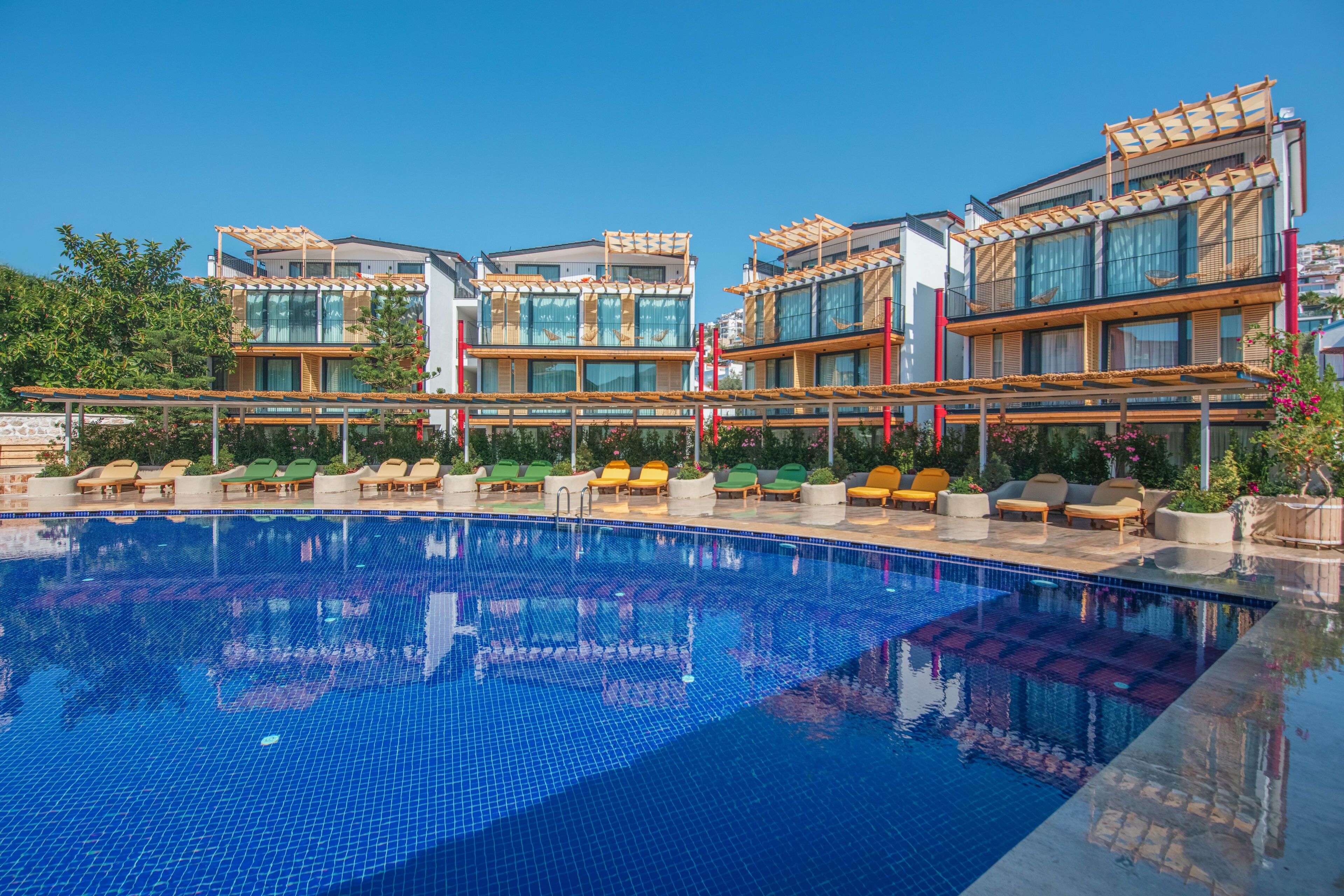 8 indoor pools, seasonal outdoor pool