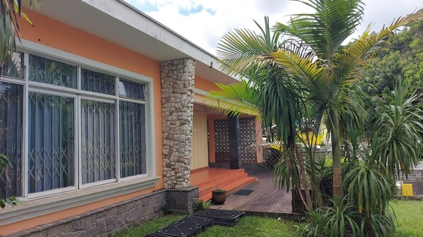 Exterior - Casa Hóspedes 436 (Parolin Curitiba)