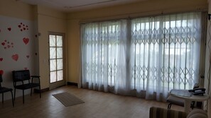 Interior - Casa Hóspedes 436 (Parolin Curitiba)