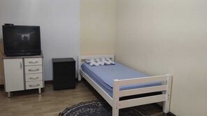 2 chambres, bureau, draps fournis
