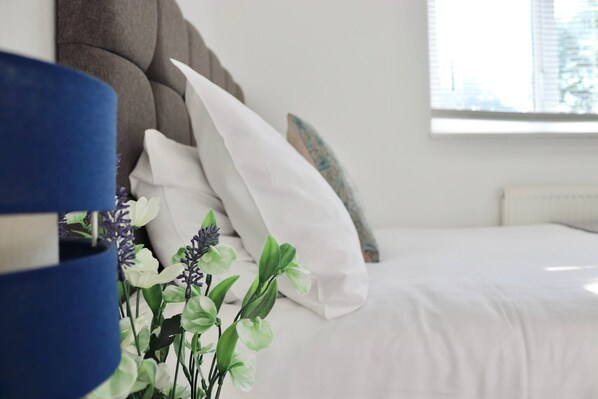 3 bedrooms, iron/ironing board, Internet - Skyvillion - Valley Way - 3bed House In Stevenage (Stevenage)