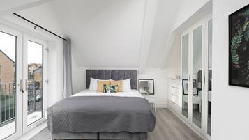 1 bedroom, iron/ironing board, internet