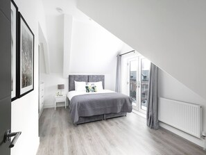 1 Schlafzimmer, Bügeleisen/Bügelbrett, Internetzugang