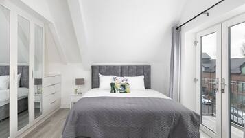1 bedroom, iron/ironing board, Internet