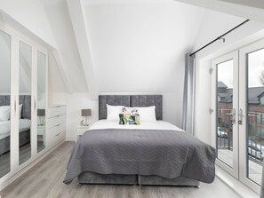 1 bedroom, iron/ironing board, internet