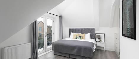 1 室のベッドルーム、アイロン / アイロン台、インターネット