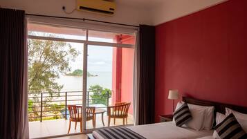 Superior Double Room | Soundproofing, WiFi (free)