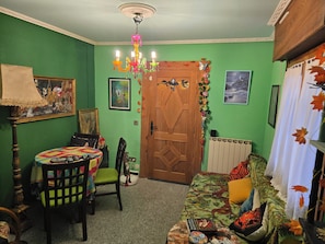 Dining - Enjoy the nature in Asturian cottage next to beach (Villaviciosa)