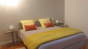 5 camere, ferro/asse da stiro, Wi-Fi, lenzuola
