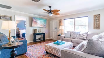 Téléviseur, bureau