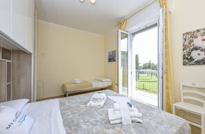 2 habitaciones, tabla de planchar con plancha y wifi gratis 