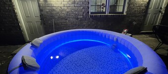 Charleston King Suite Hot Tub Foosball Fire Pit 2