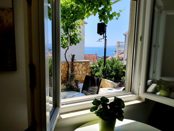 Interior - Villa Grande Vista - Lovely Apartment w/ private mediterranean patio & sea view (Okrug Gornji)