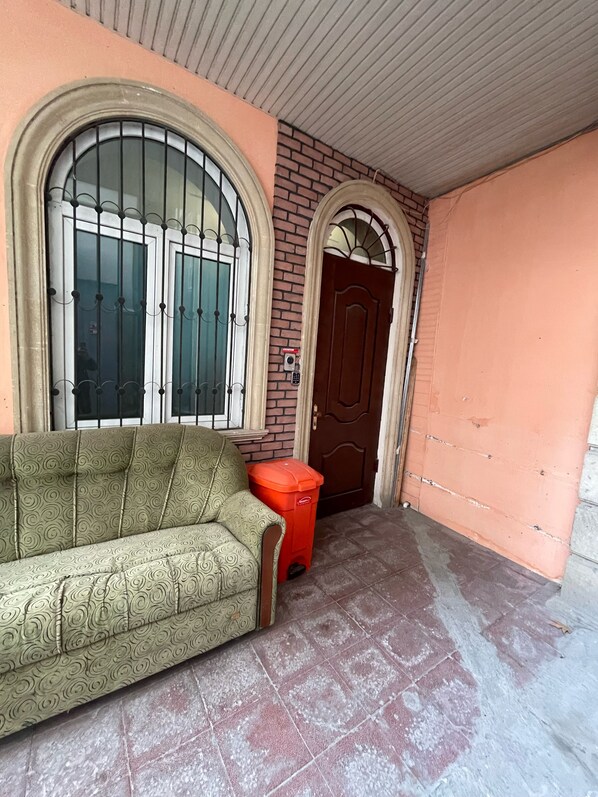 บริเวณภายนอก