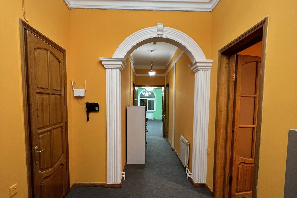 Dortoir Partagé Standard, 4 chambres | Coin séjour