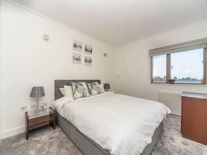 Apartamento | 1 dormitorio, tabla de planchar con plancha, wifi gratis y ropa de cama