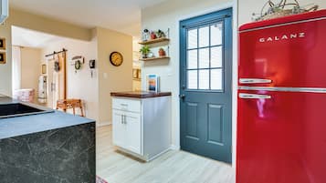 Apartment (1 Bedroom) | Interior