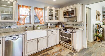 Dog-friendly Cypress Vacation Rental w/ Lanai!